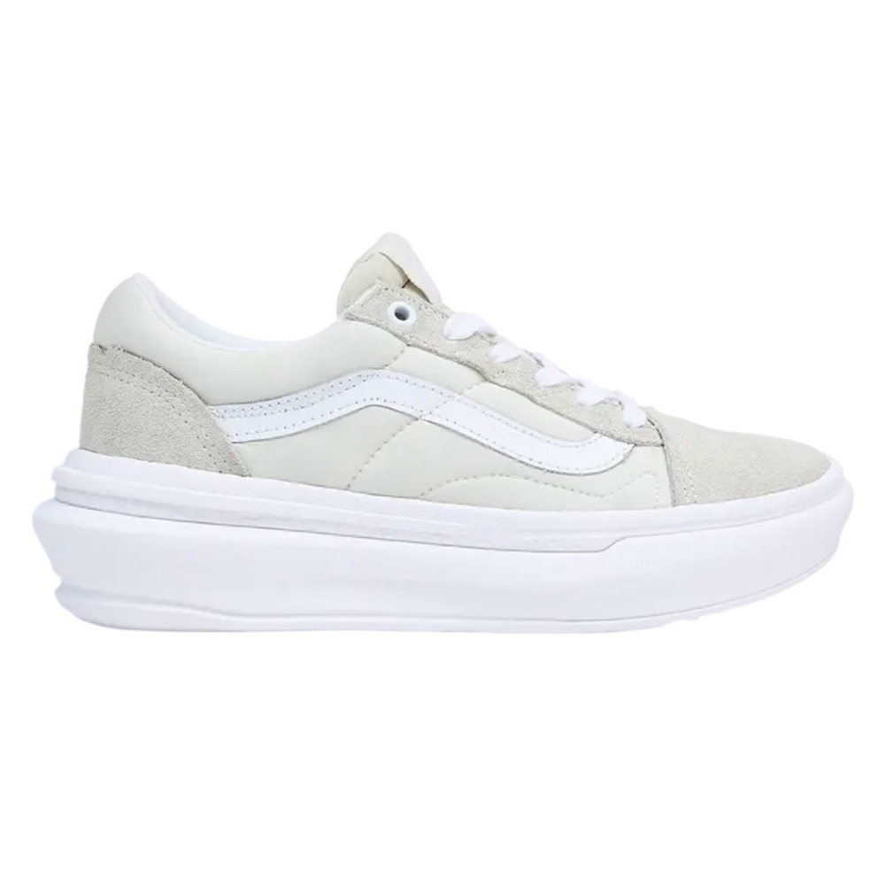 Vans Women's Beige and White Sneakers